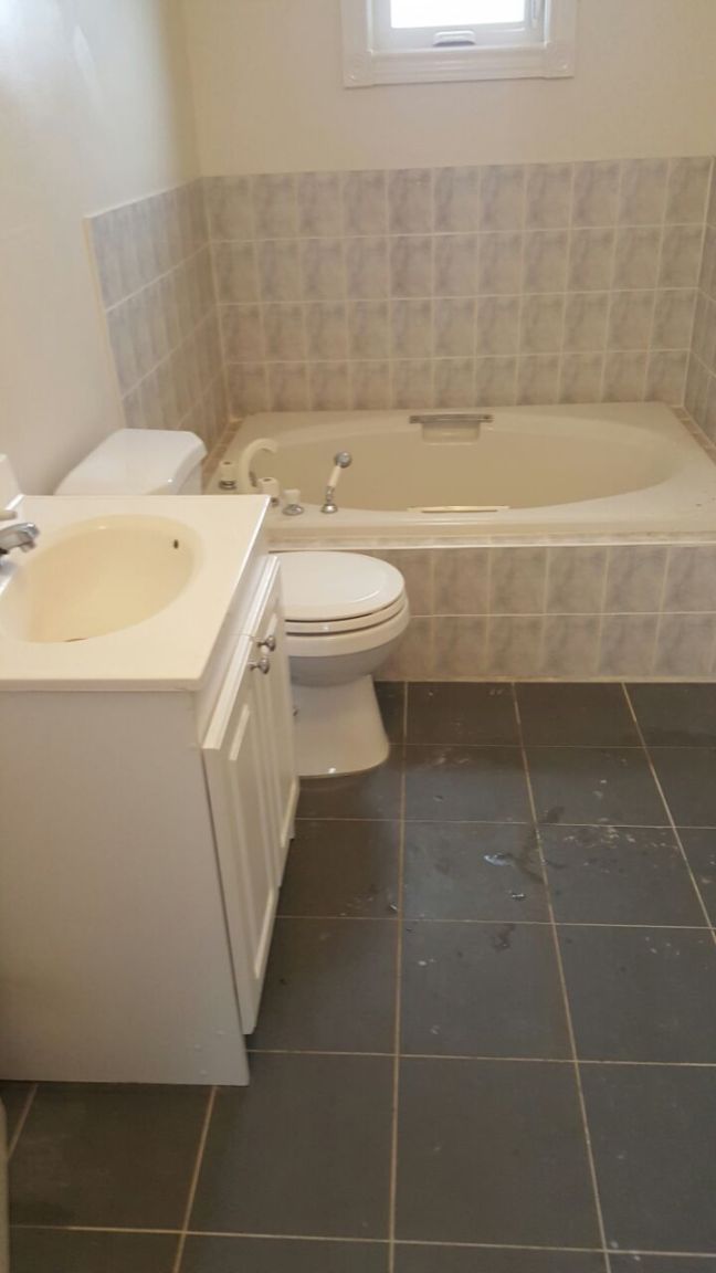 photo5030669896903665635